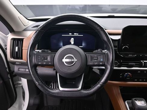 Used 2023 Nissan Pathfinder Platinum AWD/4WD image 22
