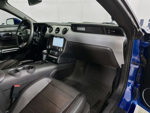 Used 2017 Ford Mustang GT Premium w/ Equipment Group 401A RWD image 34