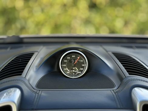 Used 2017 Porsche Cayenne Turbo image 38