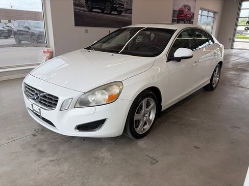 Used 2012 Volvo S60 T5 w/ Climate Pkg FWD image 1