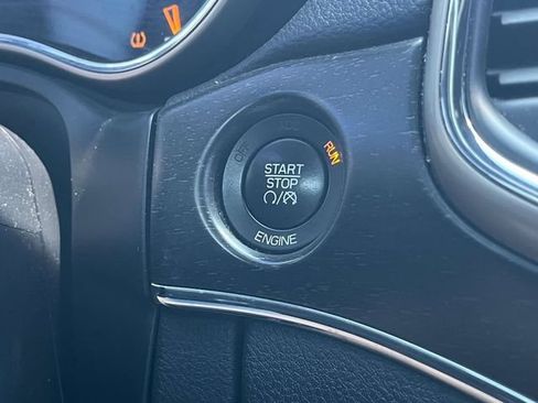 Used 2015 Jeep Grand Cherokee Limited AWD/4WD image 36
