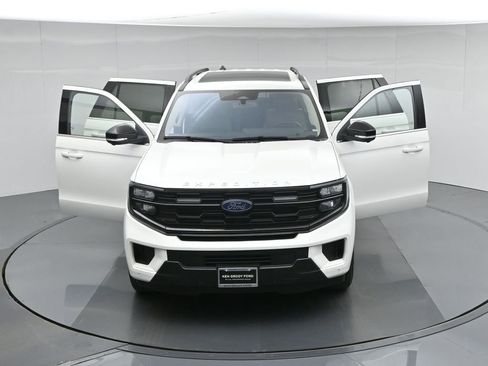 Certified 2025 Ford Expedition Active AWD/4WD image 44
