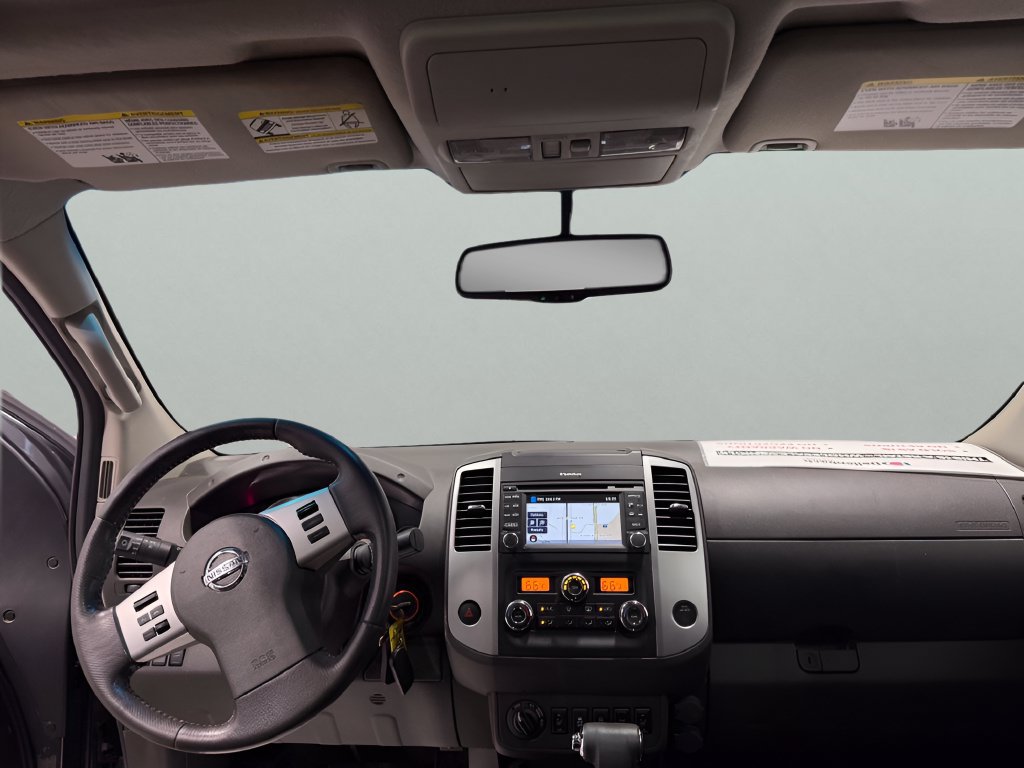 Used 2015 Nissan Frontier PRO-4X w/ Pro-4x Luxury Package AWD/4WD image 14