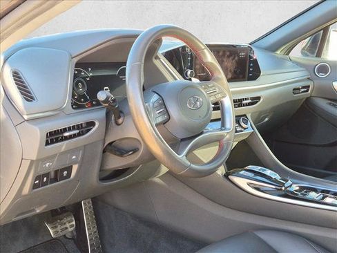 Used 2022 Hyundai Sonata SEL Plus w/ Cargo Package FWD image 2