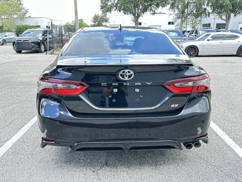 Used 2023 Toyota Camry SE FWD image 7