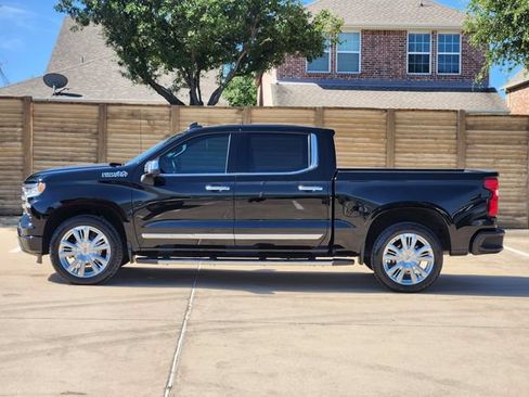 Used 2024 Chevrolet Silverado 1500 High Country w/ High Country Premium Package AWD/4WD image 13