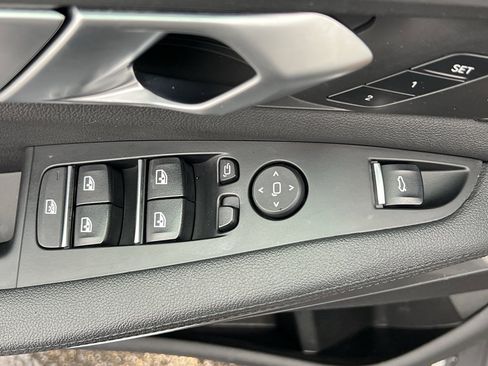 Used 2021 BMW X5 xDrive40i w/ Convenience Package image 12