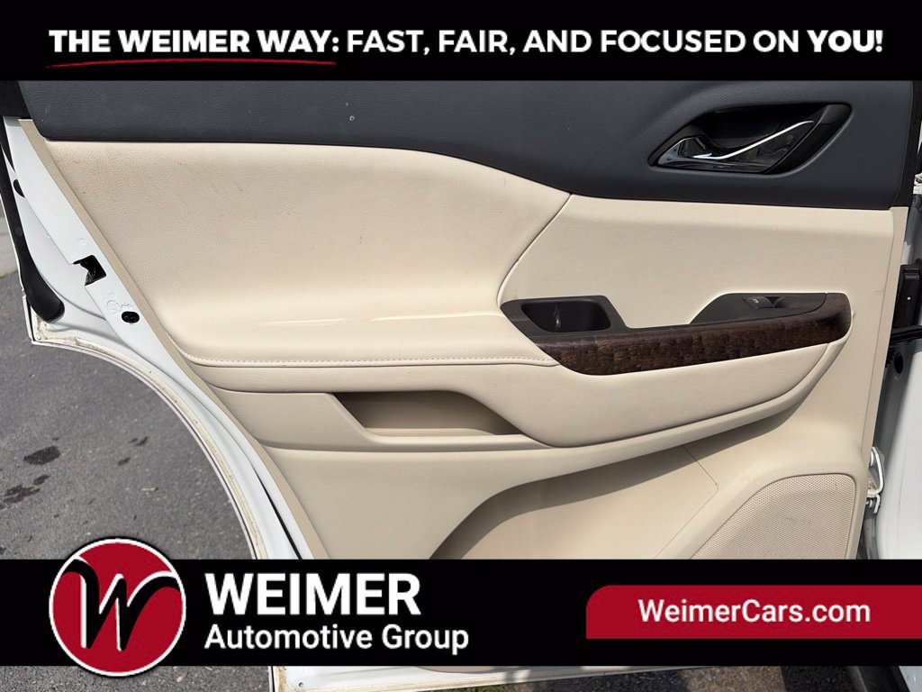 Used 2023 GMC Acadia Denali AWD/4WD image 11