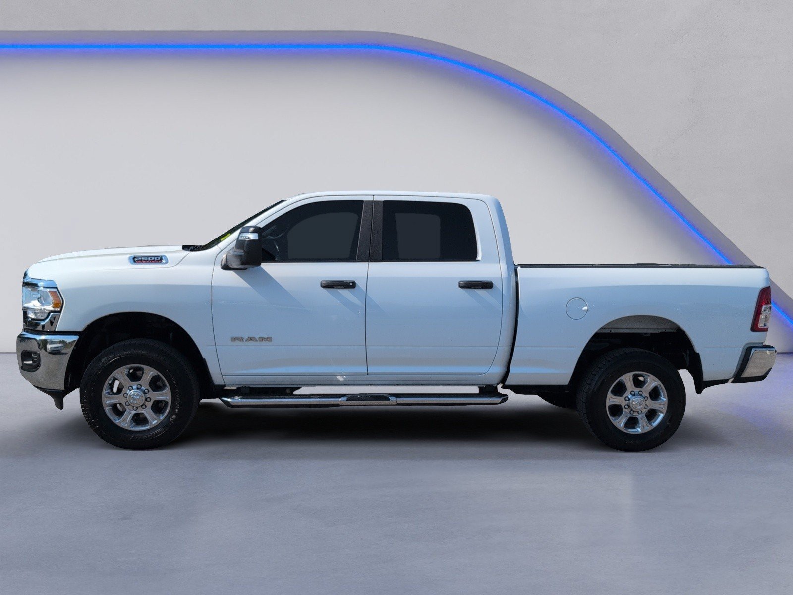 Used 2024 RAM 2500 Big Horn AWD/4WD image 11