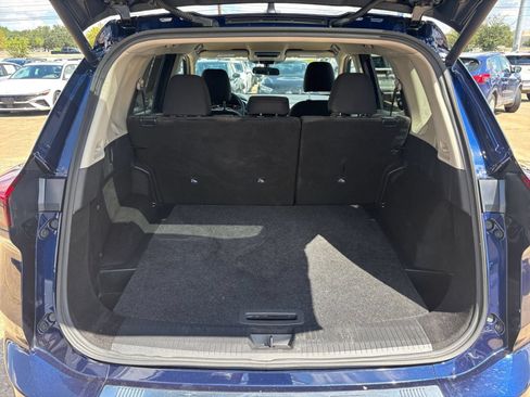 Used 2026 Nissan Rogue SV FWD image 32