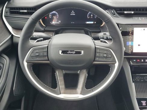 New 2026 Jeep Grand Cherokee L Limited AWD/4WD image 15