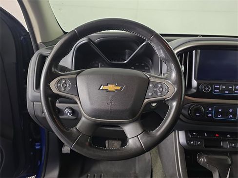 Used 2018 Chevrolet Colorado Z71 image 12
