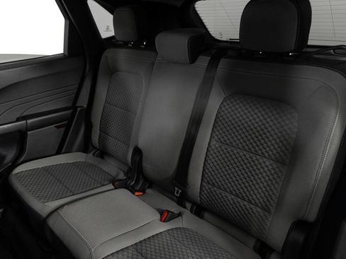 Used 2021 Ford Escape SE image 17