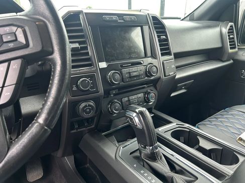 Used 2017 Ford F150 XLT w/ Equipment Group 302A Luxury AWD/4WD image 12