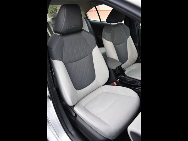 Used 2021 Toyota Corolla LE w/ Carpet Mat Package (TMS) FWD image 33
