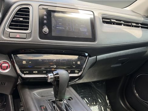 Used 2019 Honda HR-V EX image 11