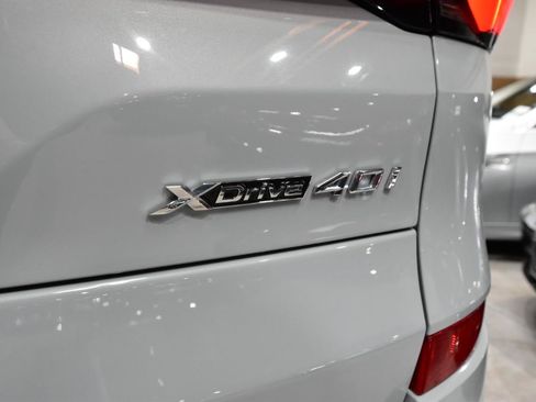 Used 2024 BMW X5 xDrive40i w/ M Sport Package AWD/4WD image 8