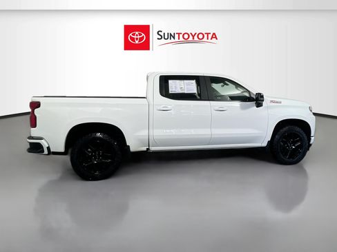 Used 2022 Chevrolet Silverado 1500 RST w/ LPO, Blackout Package AWD/4WD image 2