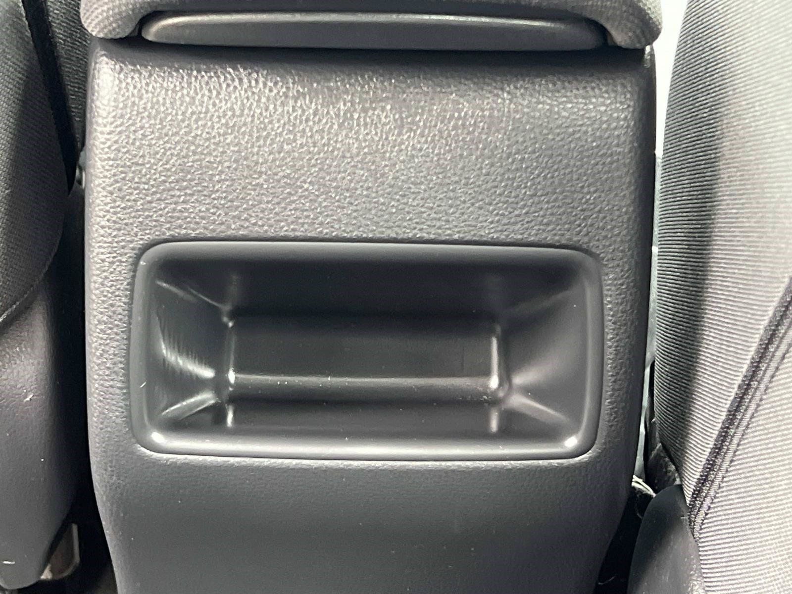 Used 2020 Toyota Corolla LE FWD image 13