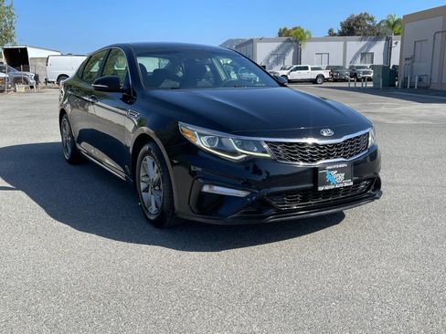 Used 2019 Kia Optima LX FWD image 3