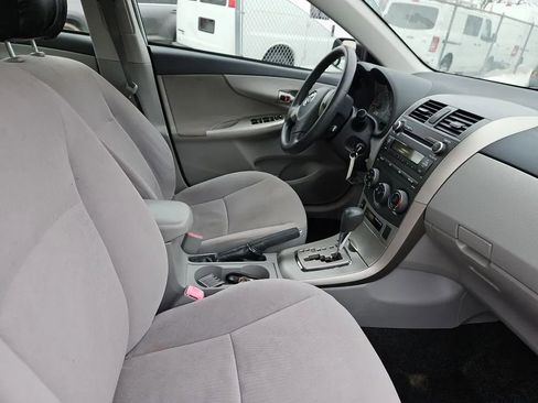 Used 2011 Toyota Corolla LE image 6