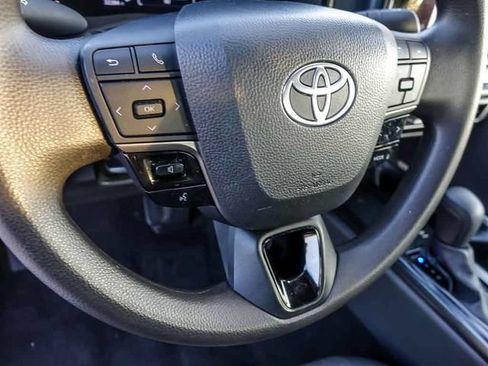 Used 2025 Toyota Camry LE FWD image 14