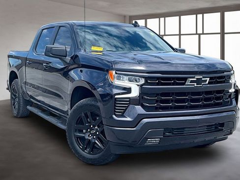 Used 2023 Chevrolet Silverado 1500 RST AWD/4WD image 3