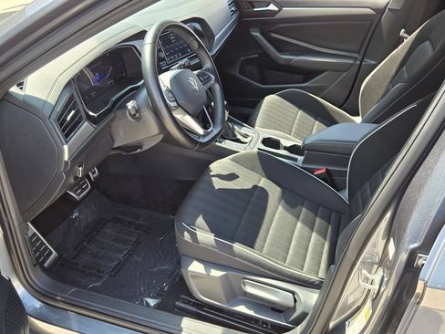 Certified 2023 Volkswagen Jetta Sport FWD image 9