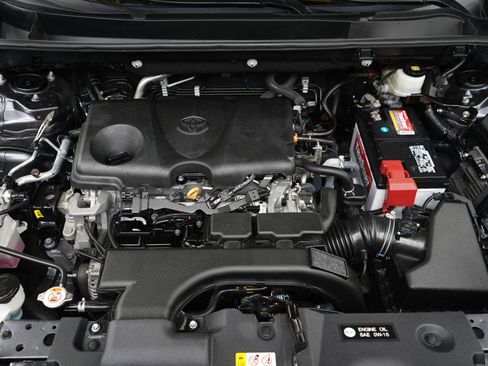 Used 2021 Toyota RAV4 LE AWD/4WD image 29