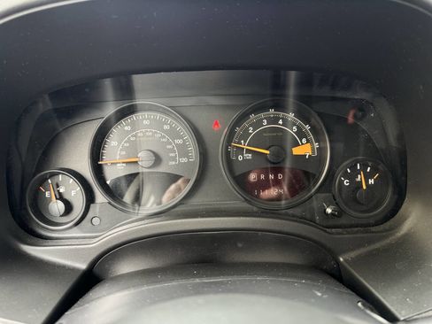 Used 2016 Jeep Patriot High Altitude image 26