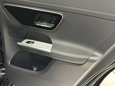 New 2026 Mercedes-Benz GLC 300 image 19