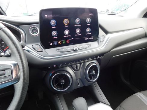 Used 2025 Chevrolet Blazer LT image 33