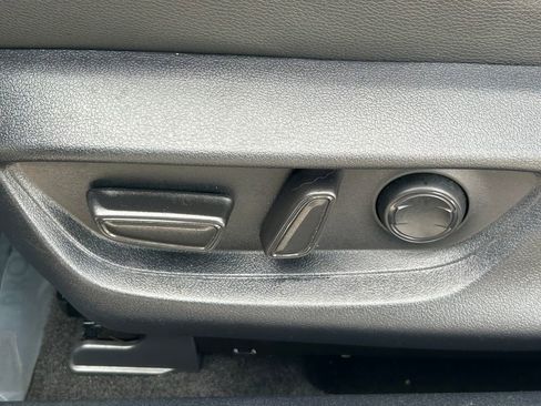 Certified 2025 Toyota Camry SE FWD image 23