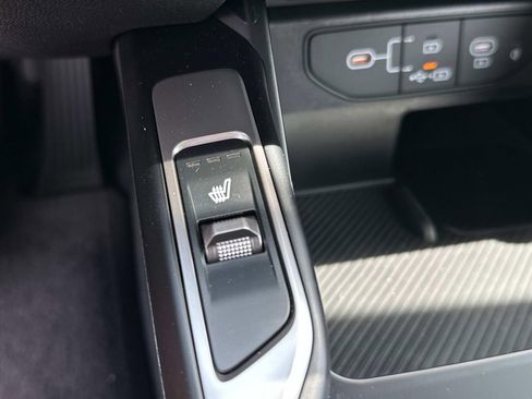 New 2025 Kia Sorento EX image 22