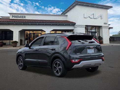New 2026 Kia Niro EX FWD image 6