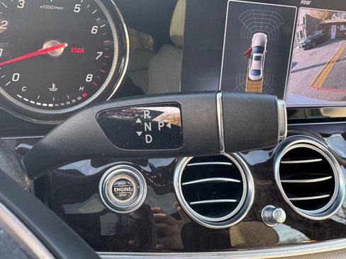 Used 2017 Mercedes-Benz E 300 4MATIC image 30
