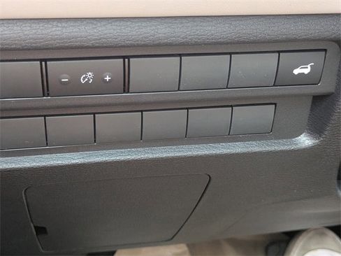 New 2025 Mitsubishi Outlander SE image 25