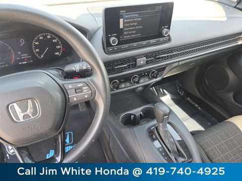 Certified 2023 Honda HR-V LX image 27