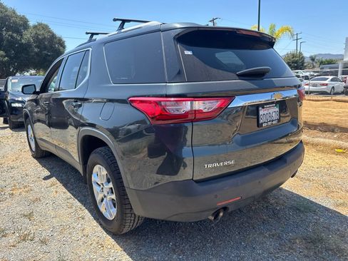 Used 2018 Chevrolet Traverse LT FWD image 11
