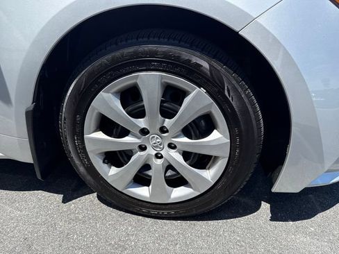 Used 2025 Toyota Corolla LE FWD image 8