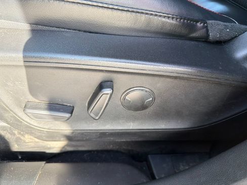 Used 2023 Ford Escape ST-Line w/ Equipment Group 301A FWD image 10