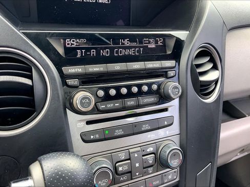 Used 2015 Honda Pilot Touring image 33