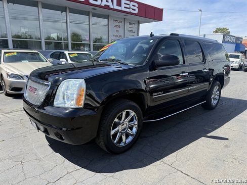 Used 2014 GMC Yukon XL Denali AWD/4WD image 3