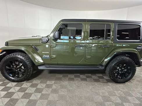Used 2023 Jeep Wrangler Unlimited Sahara w/ Cold Weather Group AWD/4WD image 5