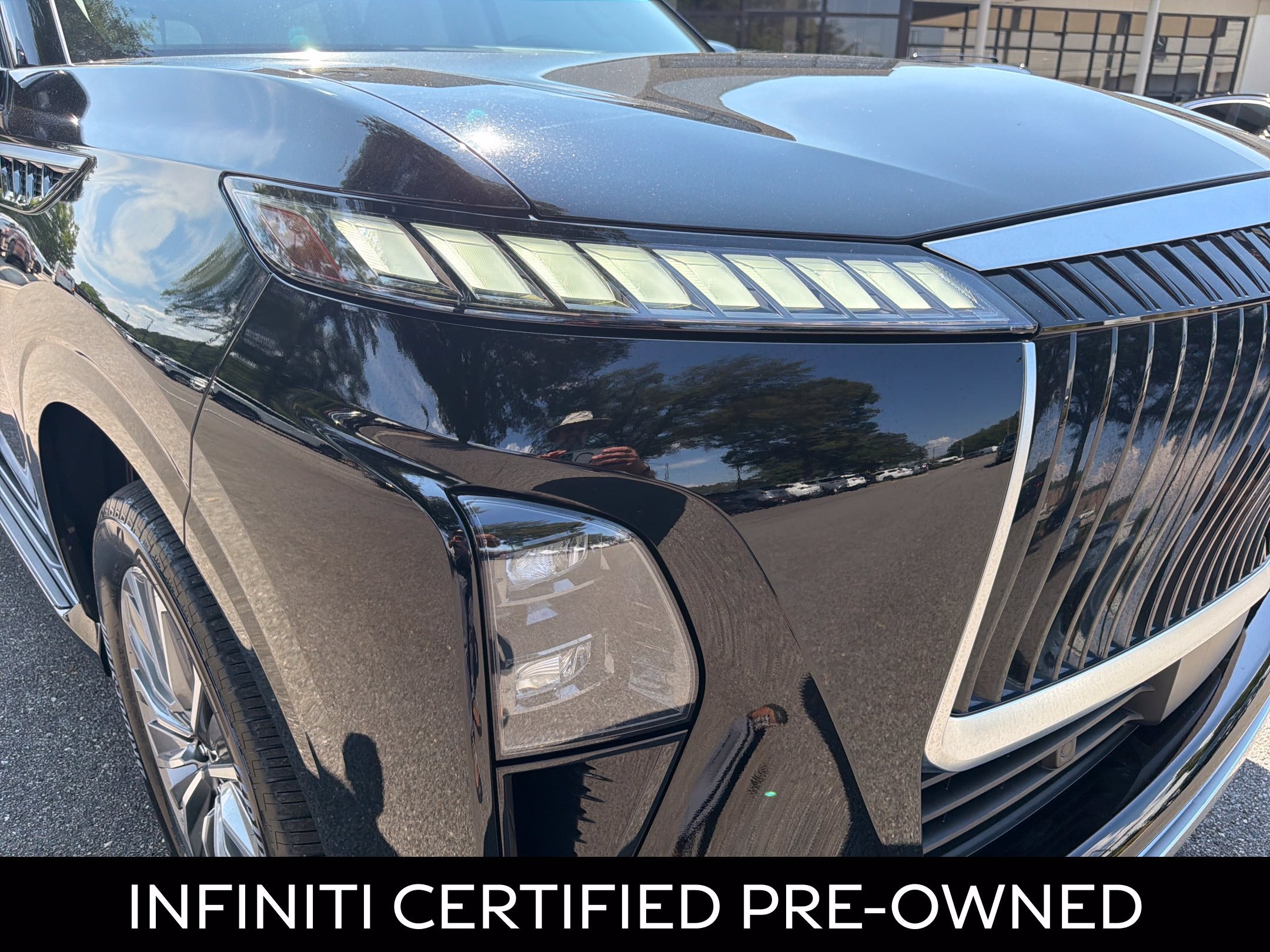 Certified 2025 INFINITI QX80 Luxe RWD image 14