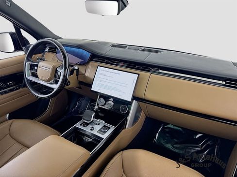Used 2023 Land Rover Range Rover Long Wheelbase SE image 31