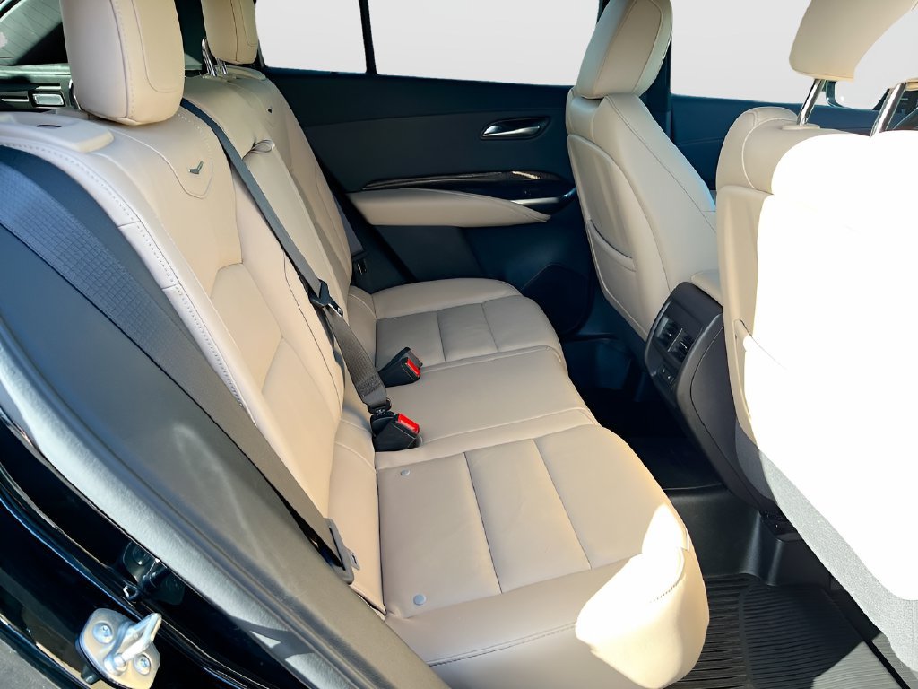 Used 2024 Cadillac XT4 Premium Luxury w/ Cold Weather Package FWD image 27
