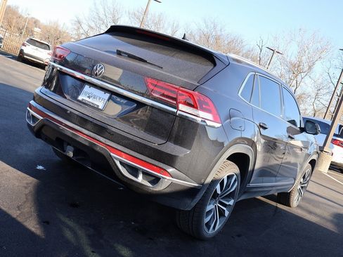 Used 2022 Volkswagen Atlas Cross Sport SEL Premium R-Line image 7