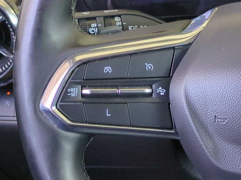 Used 2025 Chevrolet Equinox LT w/ Convenience Package II FWD image 15
