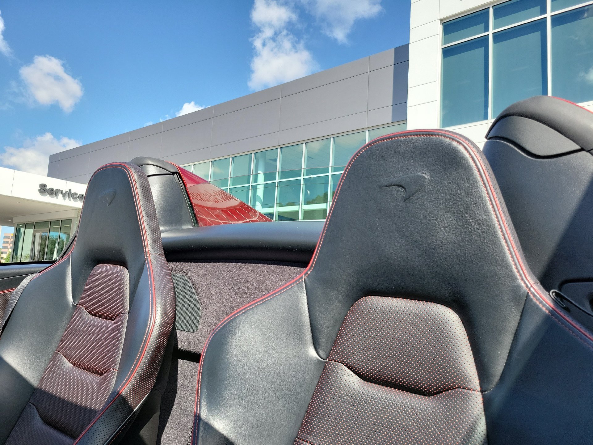 Used 2015 McLaren 650S Spider RWD image 20
